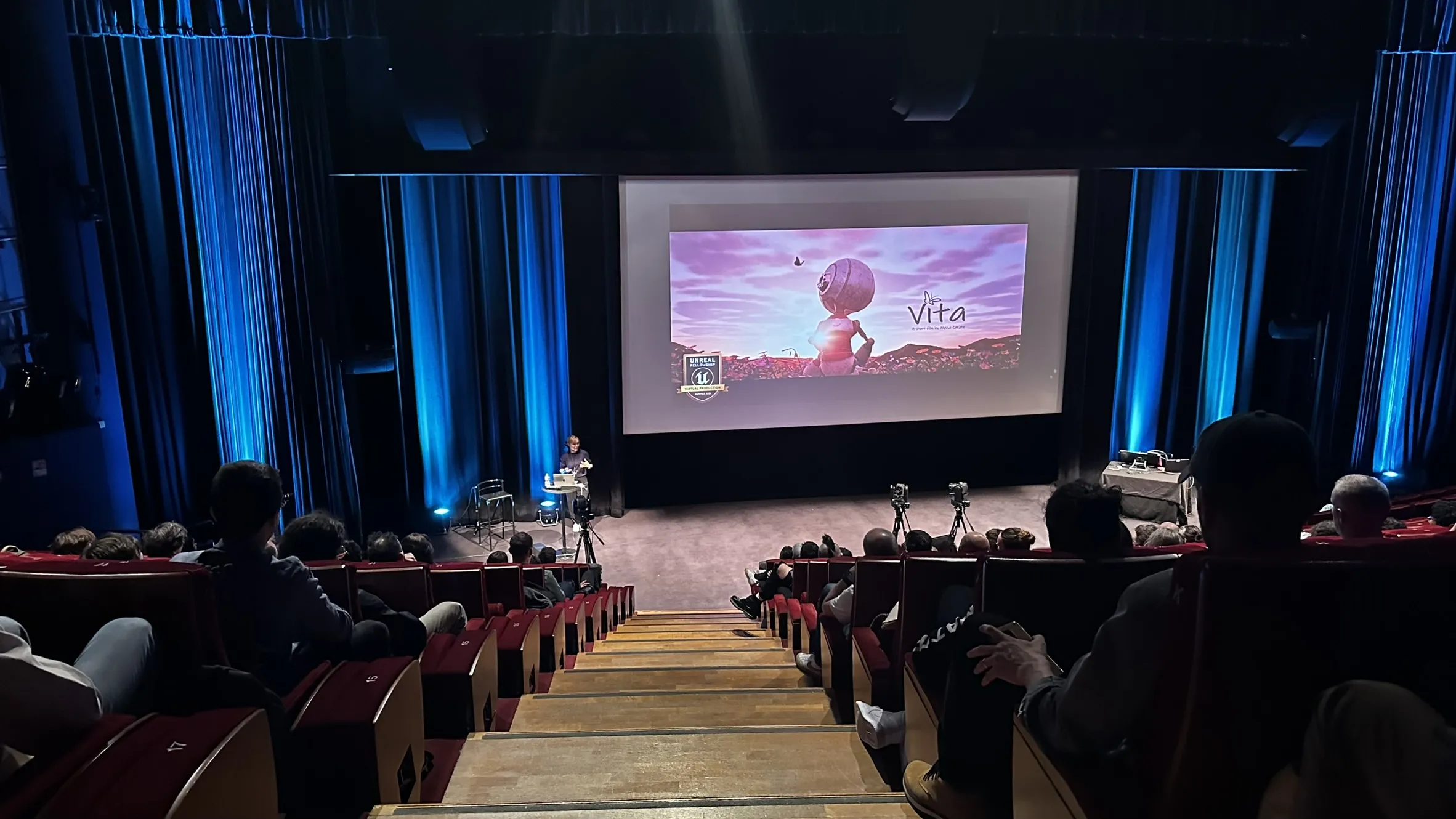 Alyssa ZÃ¡rate presenting matte painting techniques for IAMAG online workshop